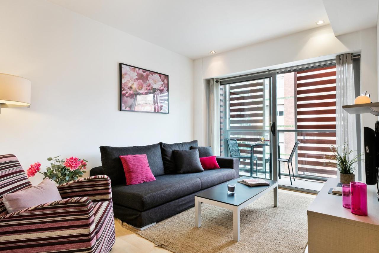 Lugaris Rambla Apartment Barcelona Bagian luar foto