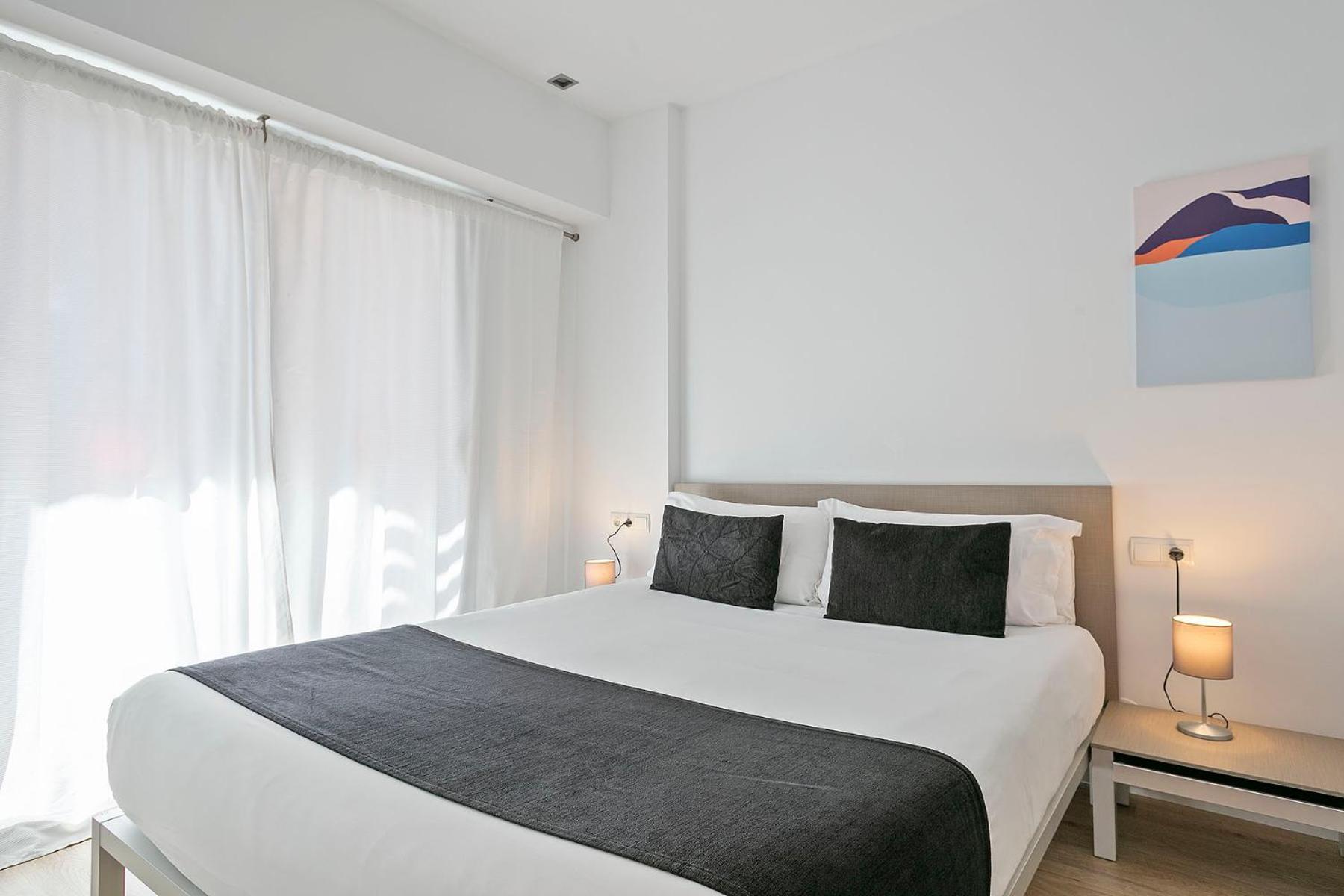 Lugaris Rambla Apartment Barcelona Bagian luar foto